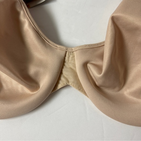 NWT Bali Soft Taupe Silky Smooth Lining Underwire Bra 38B - Picture 3 of 7
